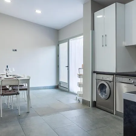 Awesome In With Kitchenette * كارتايا